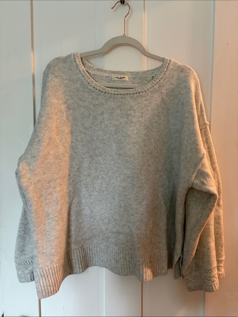 Max Studio Relaxed Fit Light Gray Crewneck Sweater